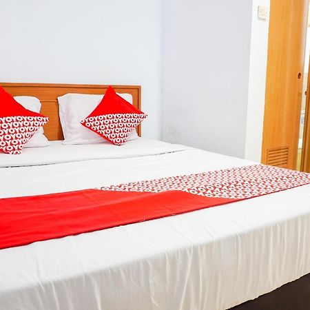 OYO 569 Cigadung Guest House Bandung Exterior foto