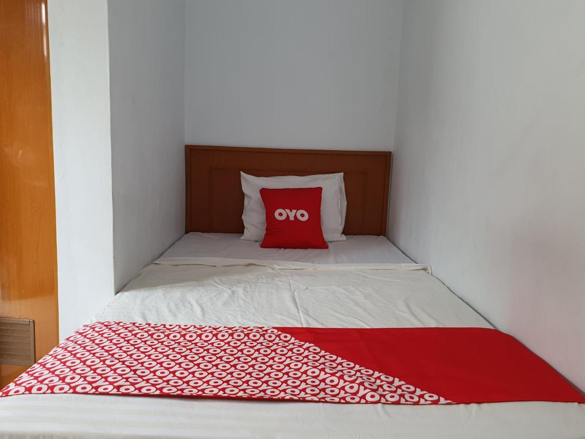 OYO 569 Cigadung Guest House Bandung Exterior foto